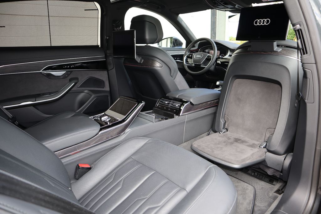 Bild des Angebotes Audi A8L 60 TFSI e lang RUHESITZ/NACHT/3xTV/PANO/B&O