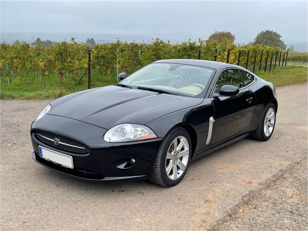 Bild des Angebotes Jaguar XK 3.5L V8 Coupé - Liebhaber-Fahrzeug