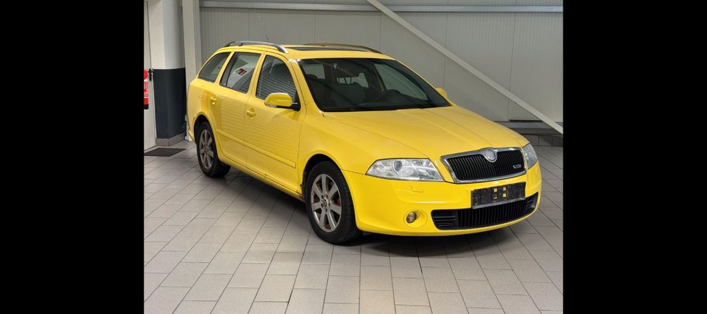 Bild des Angebotes Skoda Octavia Combi RS/2,0TDI/KLIMA