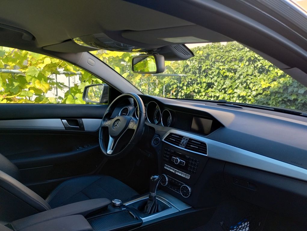 Bild des Angebotes Mercedes-Benz C 250 CDI Coupé Schaltgetriebe 500 NM