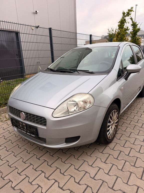 Bild des Angebotes Fiat Grande Punto 1.4 8V Dynamic Rentner Fahrzeug