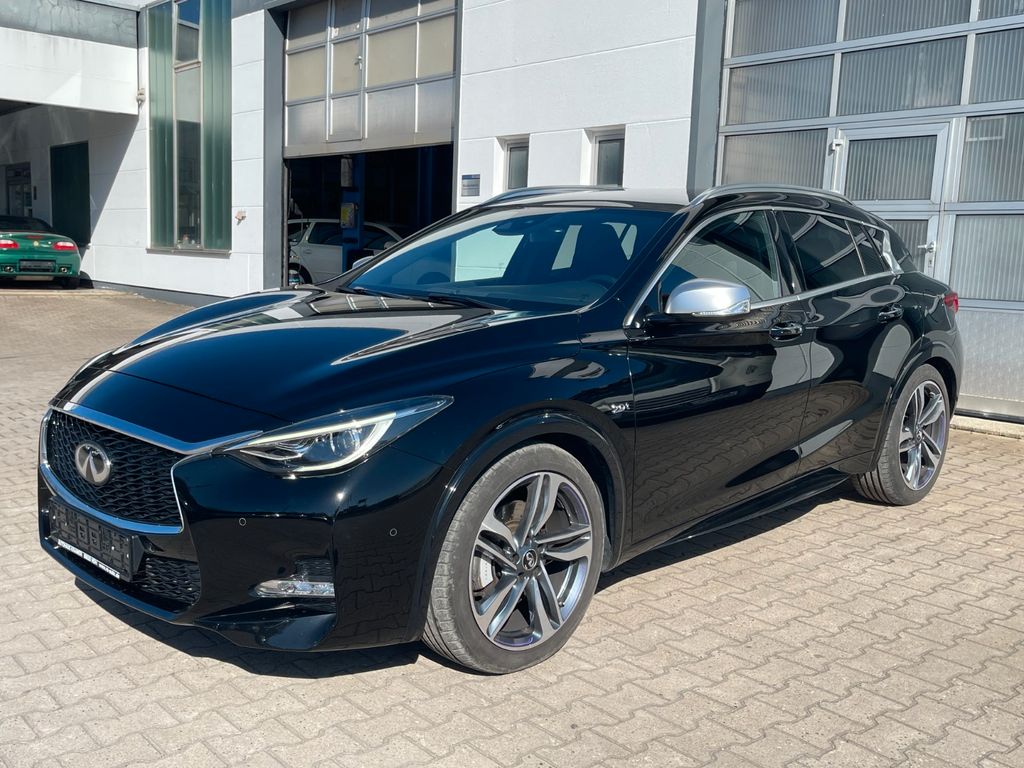 Infiniti Q30 2.0T AWD Sport/AHK/LED/360°/NAVI/SHZ/BOSE