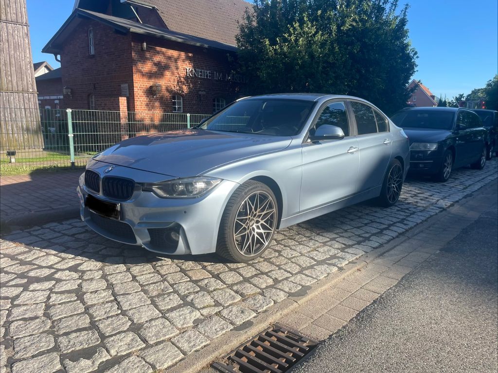 Bild des Angebotes BMW 328i -