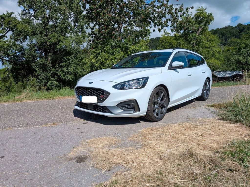 Ford Focus 2,3 EcoBoost ST Turnier Auto ST