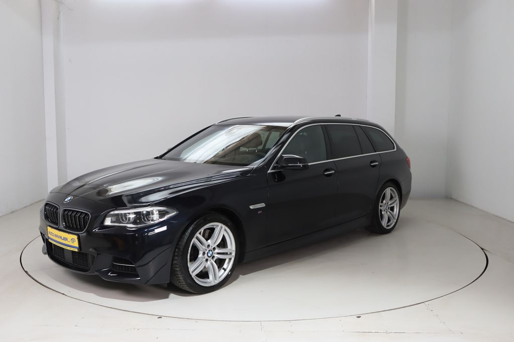 Bild des Angebotes BMW M550 d Touring xDrive * HUD * Leder