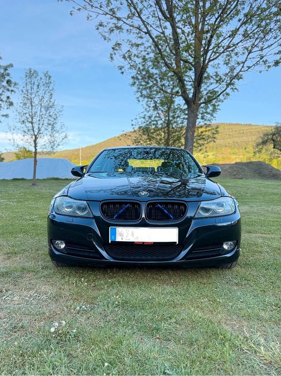 Bild des Angebotes BMW 320i. Automatik. 170 PS. TÜV 2028