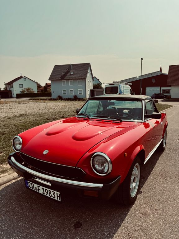 Fiat 124 Spider