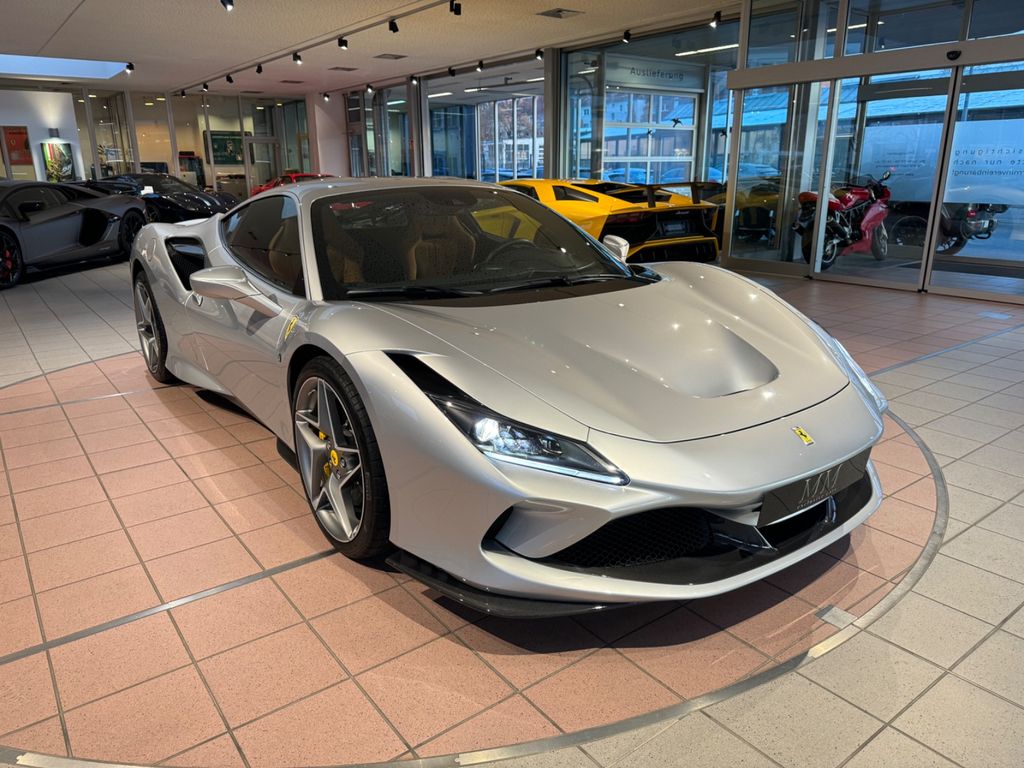Bild des Angebotes Ferrari F8 Tributo Carbon/Lift/Racing-Seat/Passenger/JBL