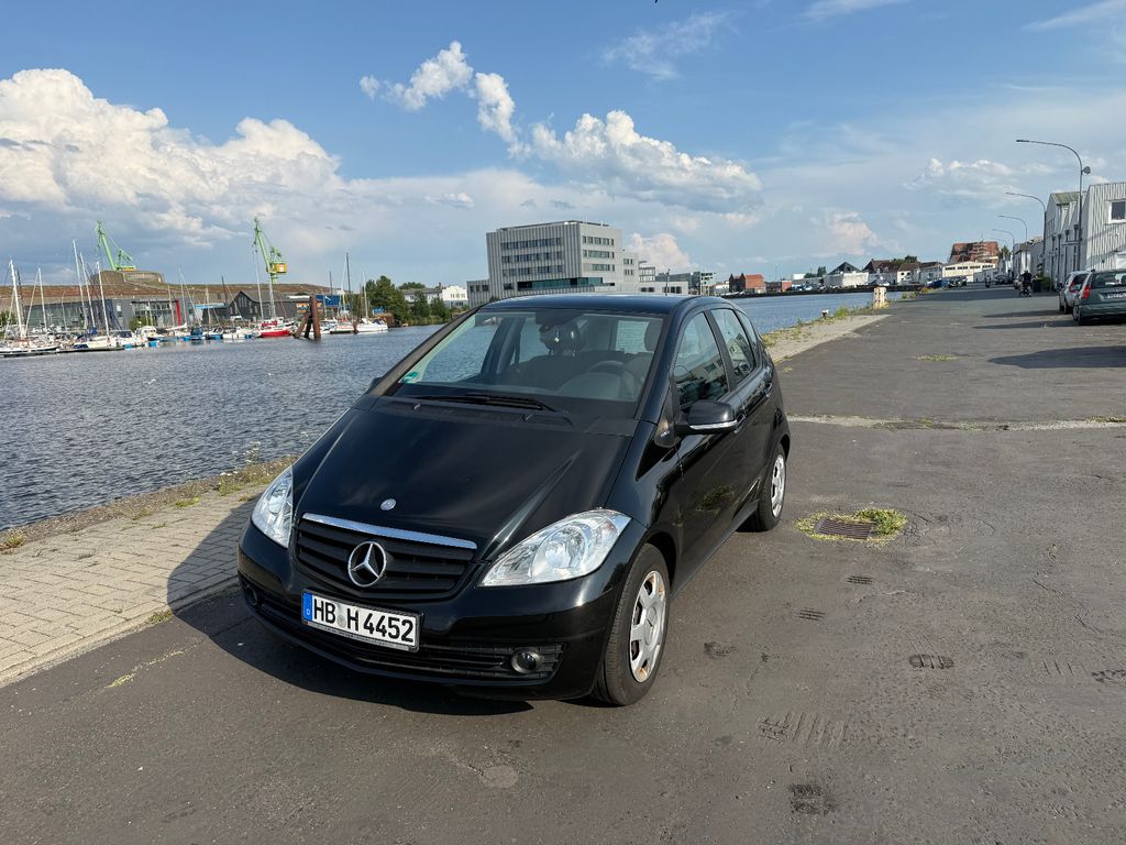 Bild des Angebotes Mercedes-Benz A 160 ELEGANCE BlueEFFICIENCY ELEGANCE