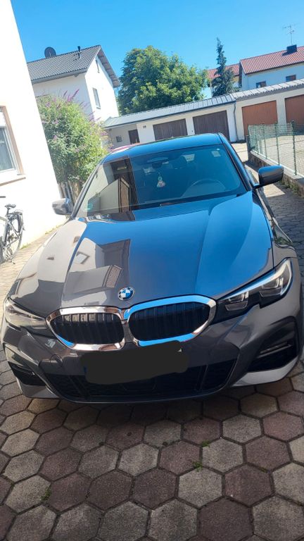 Bild des Angebotes BMW 320i xDrive M Sport Automatik M Sport