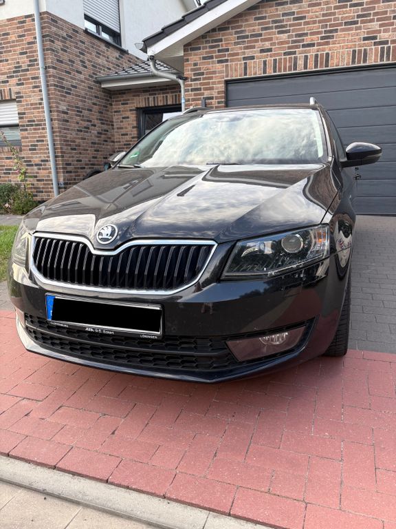 Bild des Angebotes Skoda Octavia 2.0 TDI DSG Joy Combi Joy