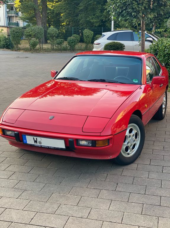 Porsche 924 S