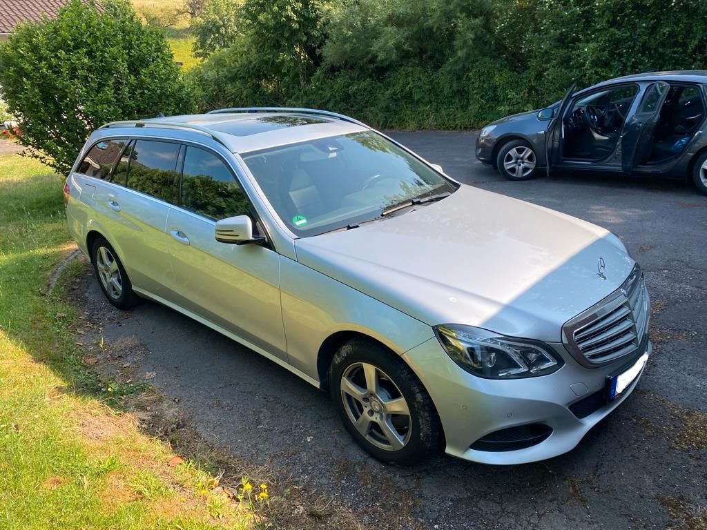 Bild des Angebotes Mercedes-Benz E 250 BlueTEC 4MATIC T Autom. Standard
