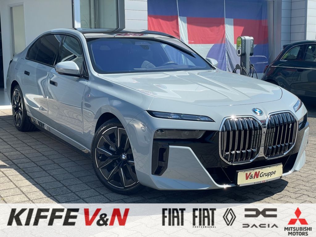 Bild des Angebotes BMW i7 xD 60 MSPORT PANOSKY FOND-TV B&W KRISTALL-LED