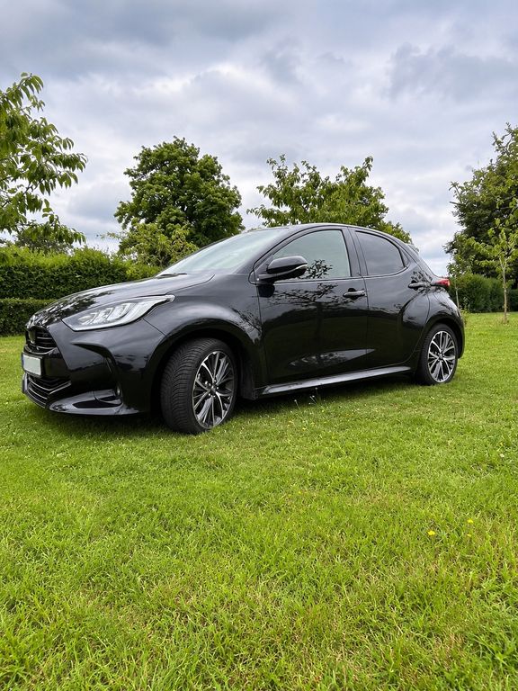 Bild des Angebotes Toyota Yaris 1.5-l-VVT-i Hybrid 130 CVT Style Style