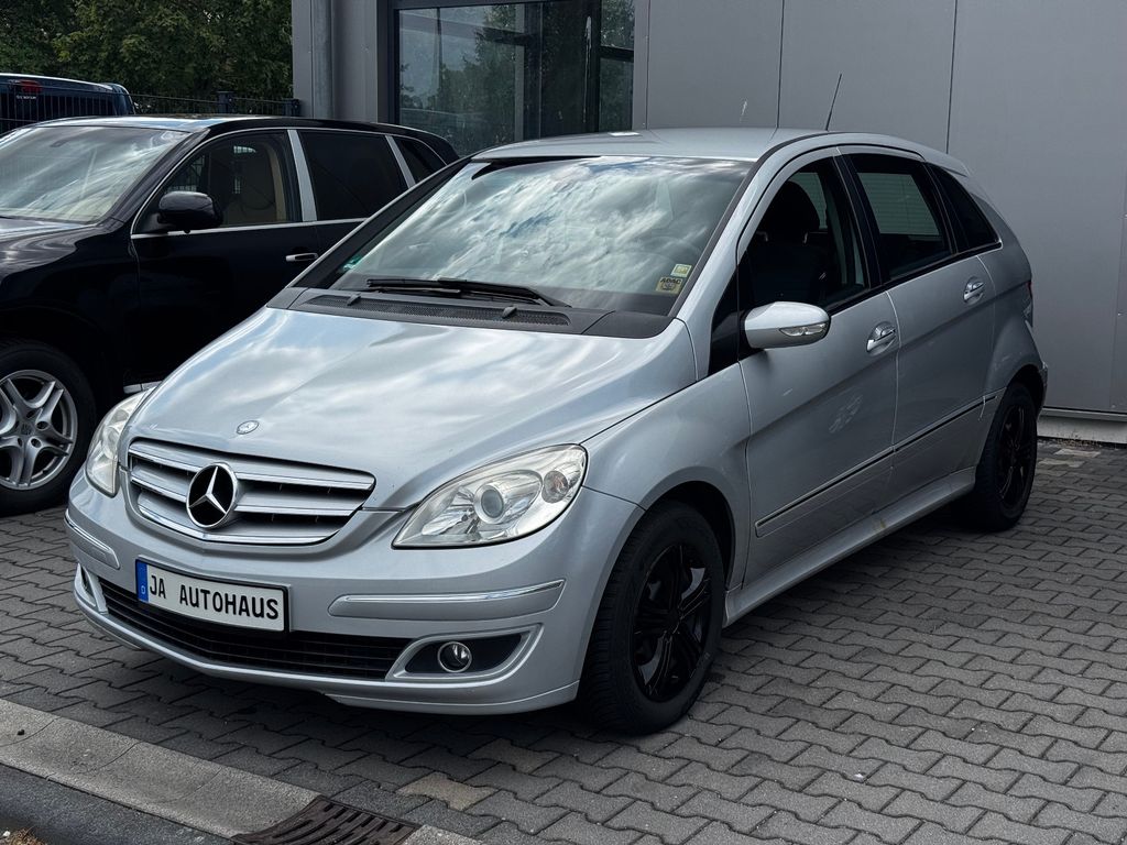 Bild des Angebotes Mercedes-Benz B 170 Sportpack Webasto Carplay AHK TÜV 07.2028