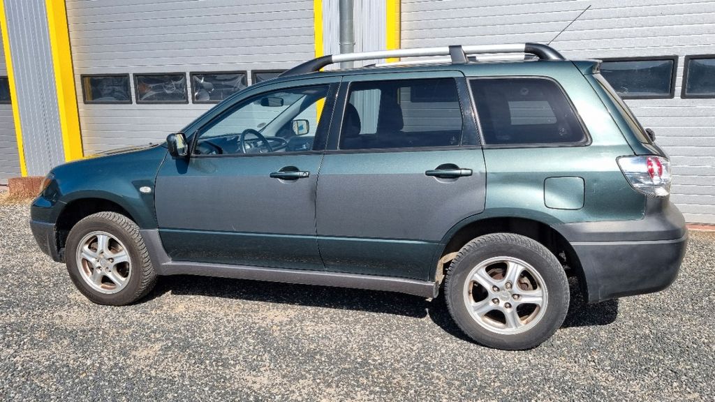 Mitsubishi Outlander 2.4 Motion, Allrad, Klima, TÜV 03/27