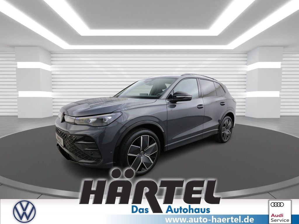 Volkswagen TIGUAN R-LINE BLACK STYLE 1.5 ETSI DSG Bluetooth