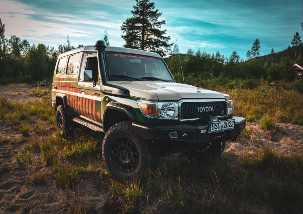 Bild des Angebotes Toyota Land Cruiser GRJ78 V6 Dinig-Umbau Dachzelt