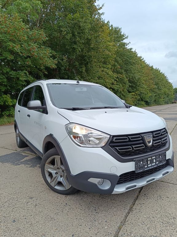 Bild des Angebotes Dacia Lodgy TCe 130 Stepway Stepway