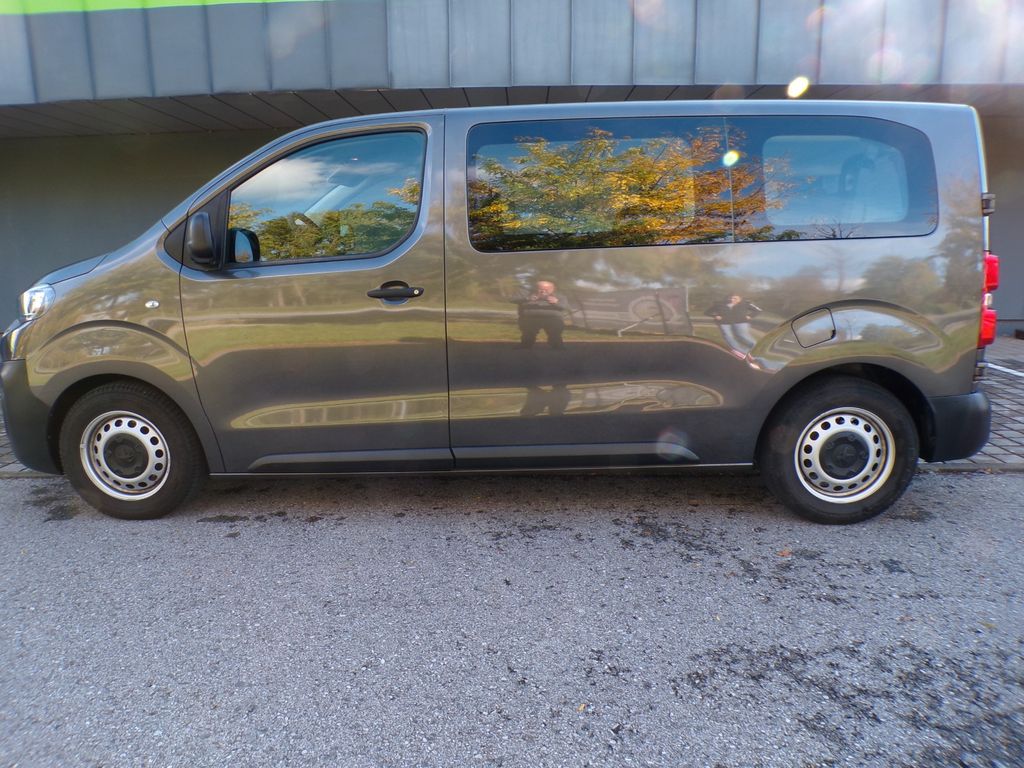 Bild des Angebotes Peugeot Expert 2.0D"Kombi"L2"Navi"AHK"8-Sitzer"S-Heft-Vo