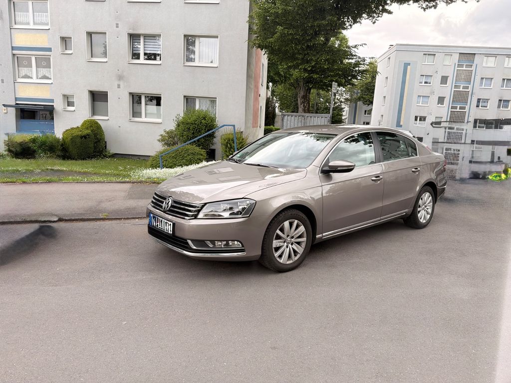 Bild des Angebotes Volkswagen Passat 1.4 TSI DSG BlueMotion Comfortline Co...