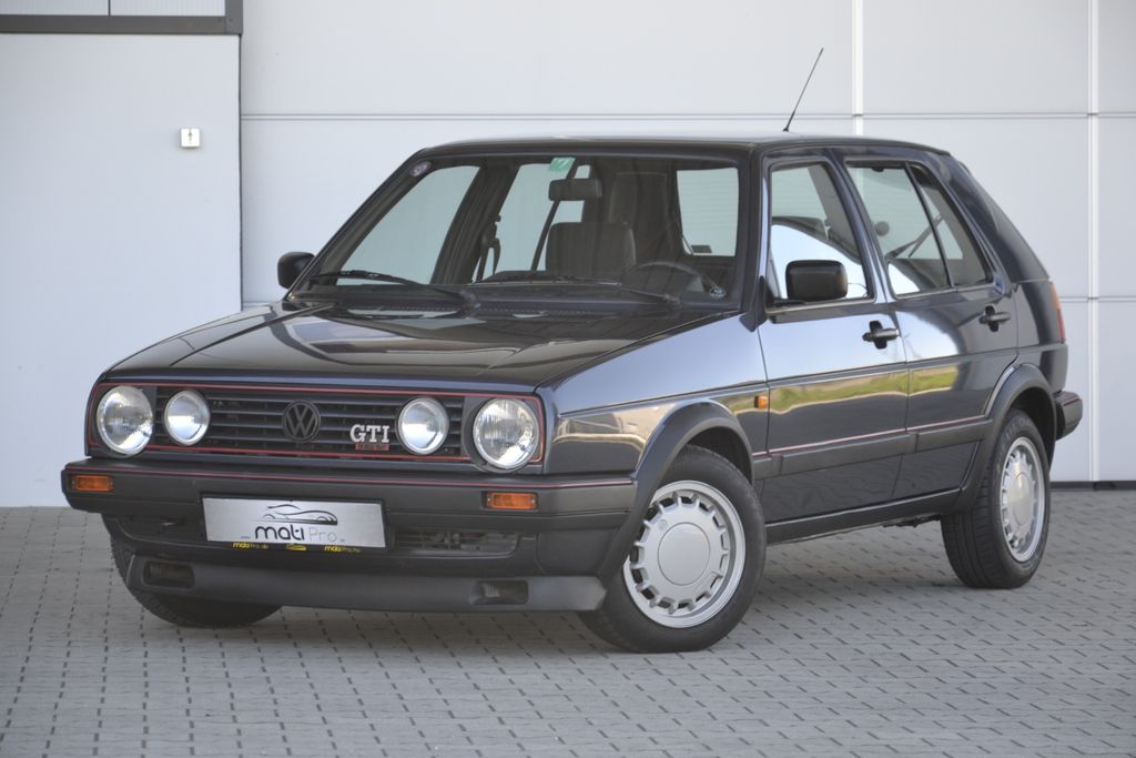 Volkswagen Golf 2 GTI