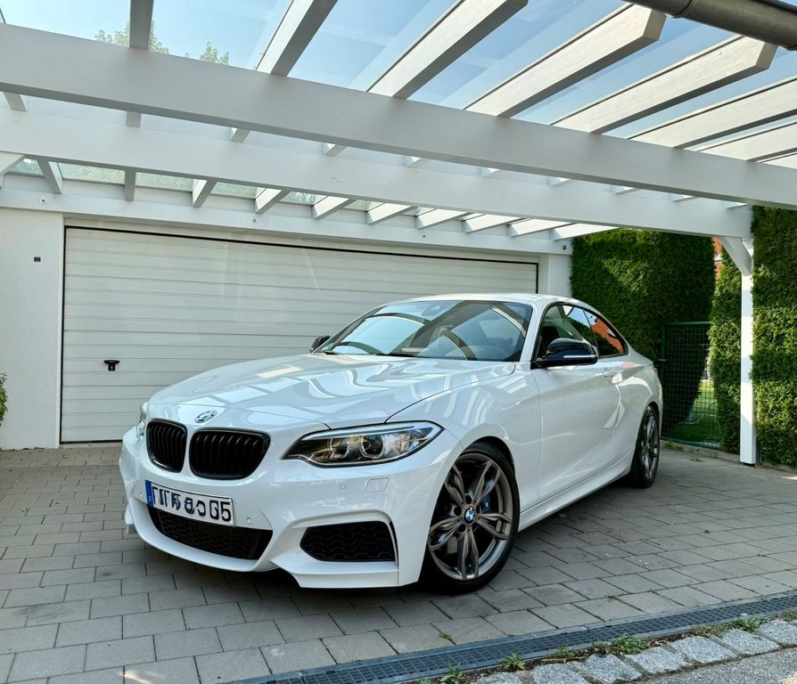 Bild des Angebotes BMW M235i Coupé - Aut. Led. Navi Prof.
