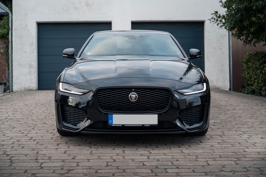 Bild des Angebotes Jaguar XE D200 R-DYNAMIC BLACK Automatik R-DYNAMIC ...