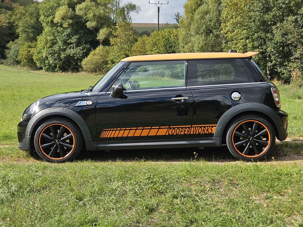 Bild des Angebotes MINI John Cooper Works Coupé