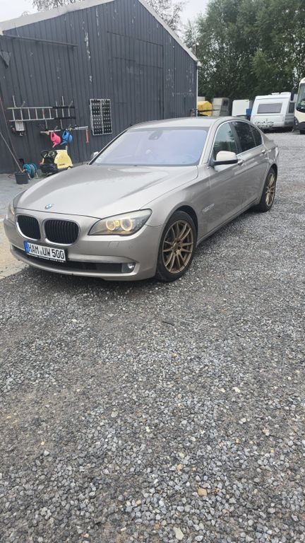 Bild des Angebotes BMW 750i - Privatverkauf