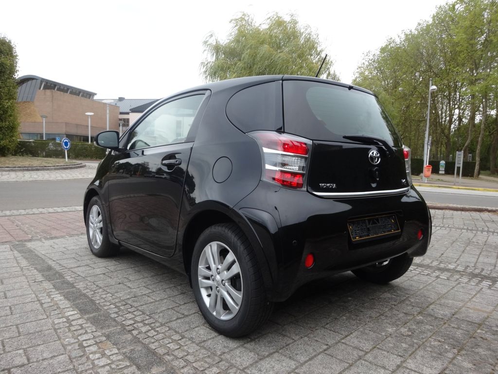 Bild des Angebotes Toyota 50.150 KM 1.4 D-4D 6-GANG 4 PLATZE