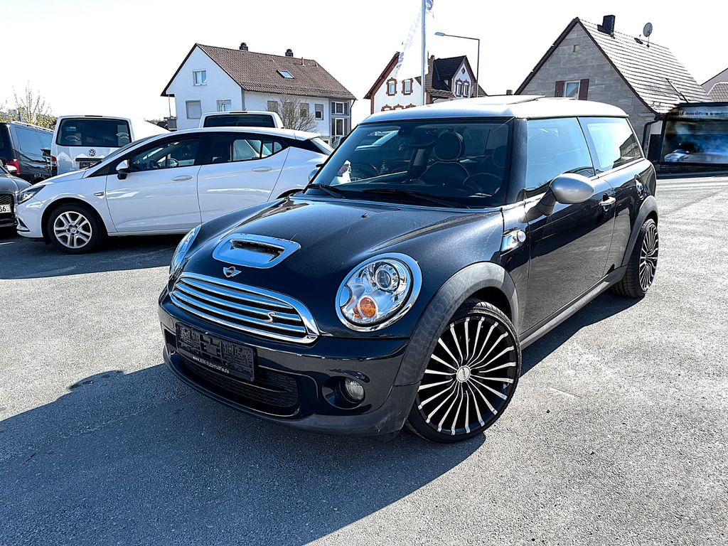 Bild des Angebotes MINI COOPER_S Clubman Cooper S/PANORAMA/LEDER/XENON/