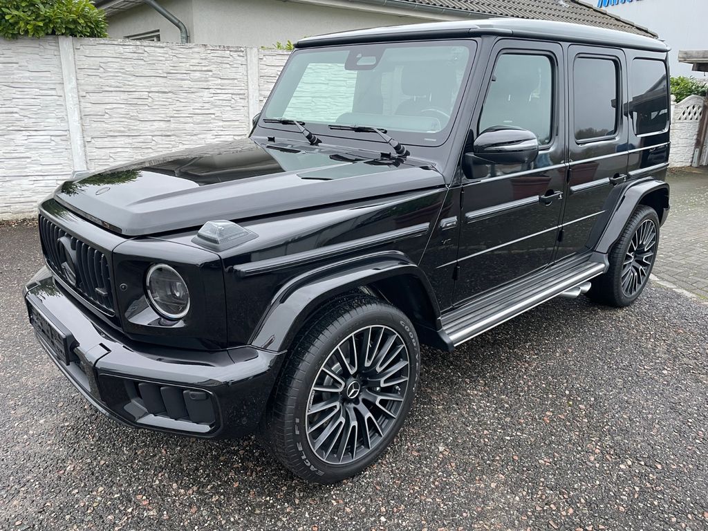 Mercedes-Benz G 63 AMG SUPERIOR WHITE A22 CARBON P2026 MY27