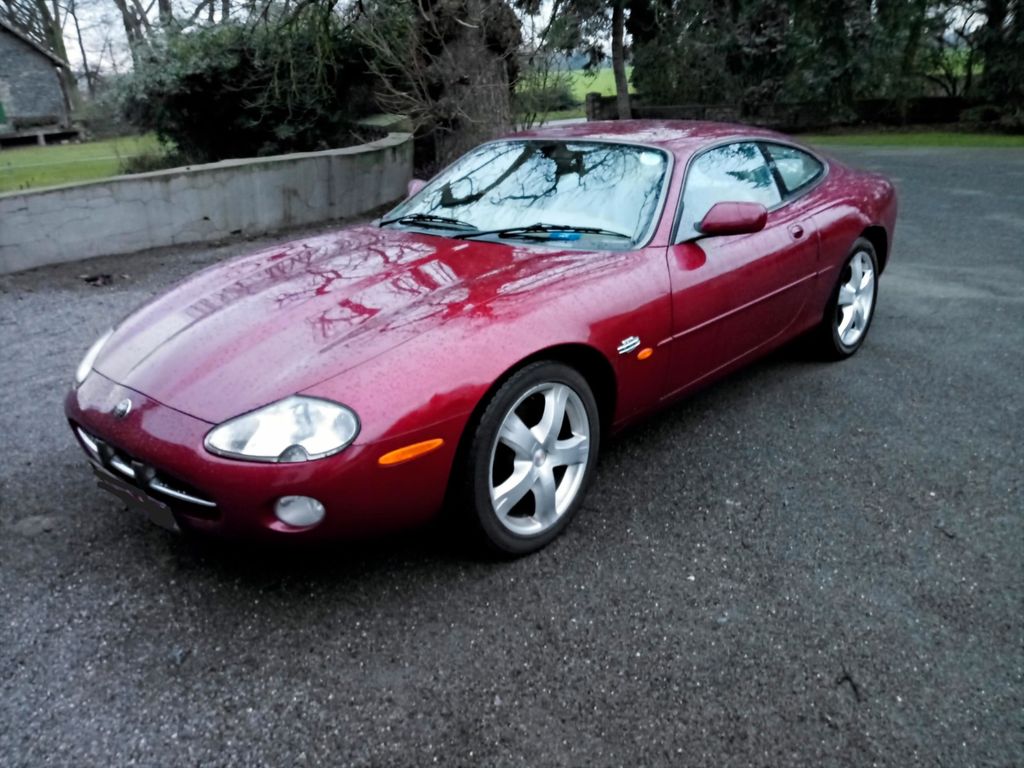 Jaguar XK8 4.2l V8, 297 PS, 2003, RHD, deutsche Papiere