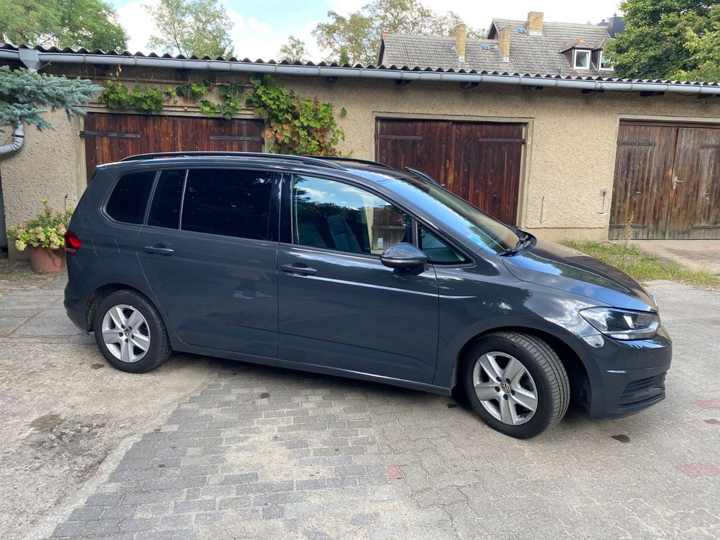 Bild des Angebotes Volkswagen Touran 1.6 TDI SCR DSG Trendline Trendline