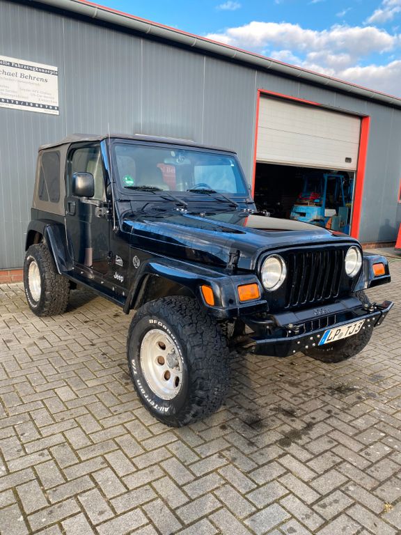 Bild des Angebotes Jeep Wrangler TJ Sahara 4.0 Automatik LPG !!TÜV 04/28