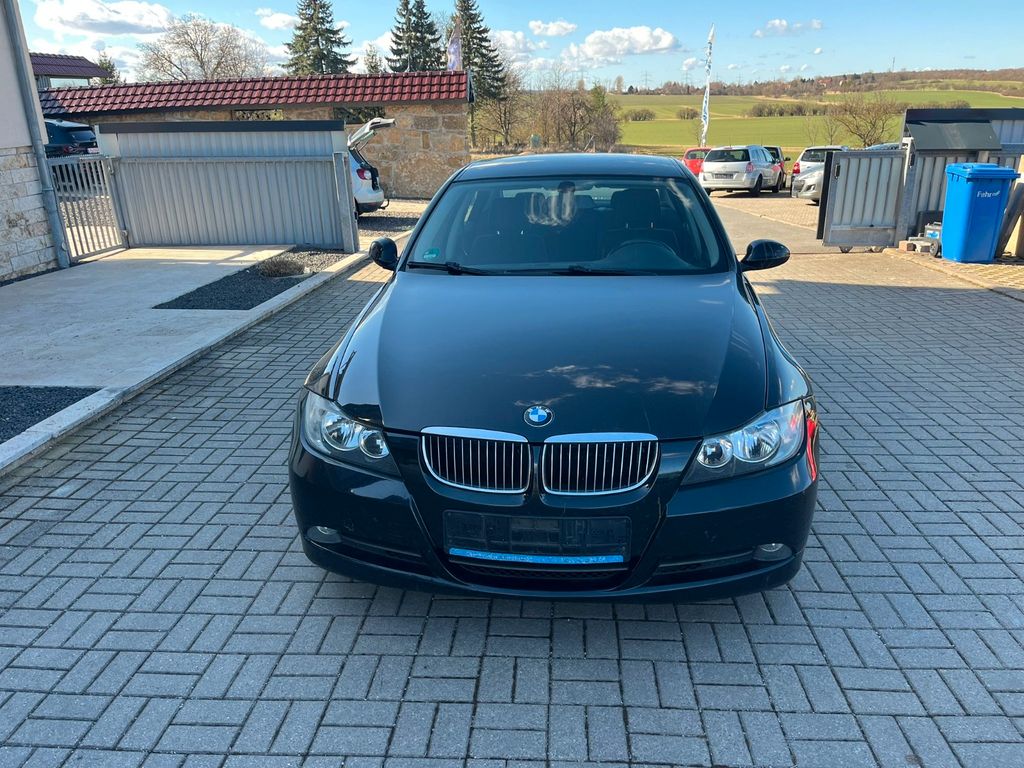 Bild des Angebotes BMW 325 3 Limousine 325i