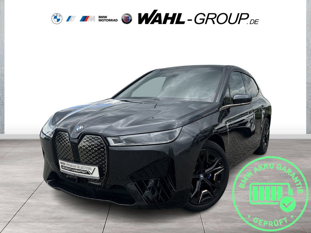Bild des Angebotes BMW iX M60 LC PROF AHK SOFT-CLOSE LUFT LASER B&W