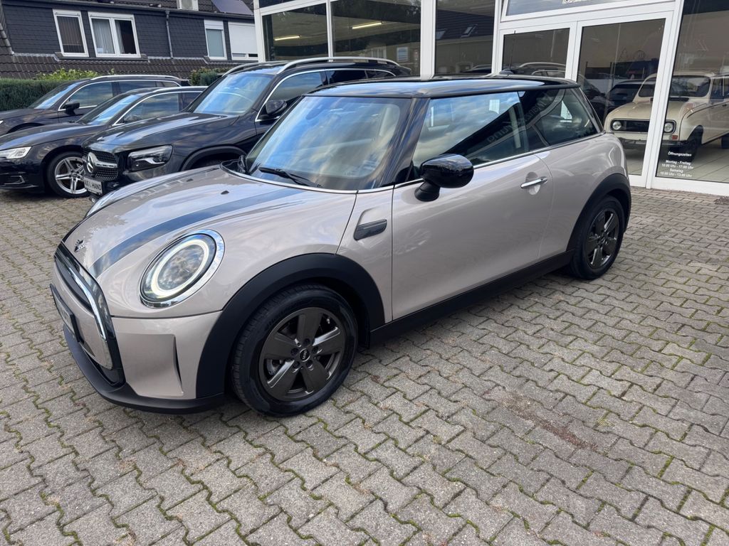 Bild des Angebotes MINI Cooper Automatik Leder Kamera CarPlay Kombi digi