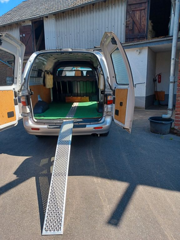 Hyundai H-1