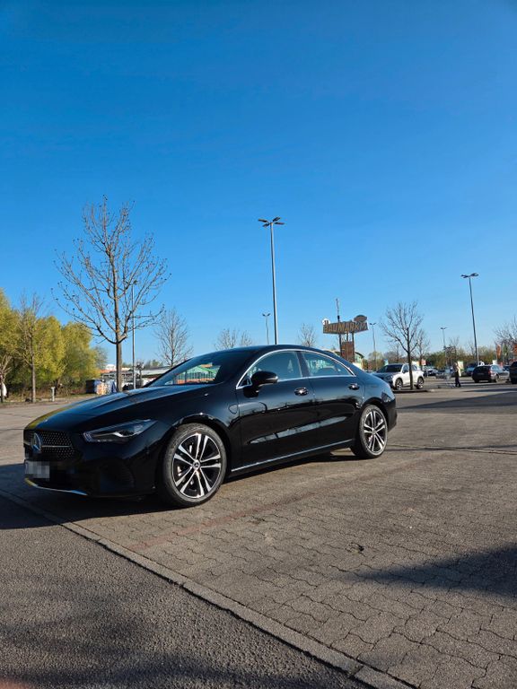 Bild des Angebotes Mercedes-Benz CLA 180 DCT Coupé