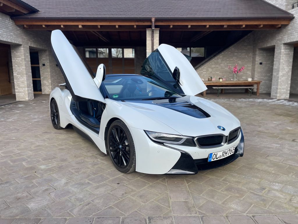 Bild des Angebotes BMW i8 Roadster / Sammlerfahrzeug 92,8% Batterie