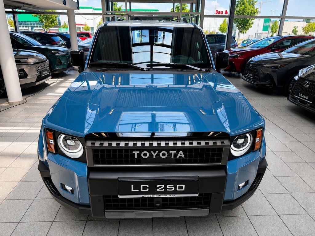 Bild des Angebotes Toyota LC 250 EXECUTIVE-BI-TONE ED.-360 KAMERA-COOL BOX