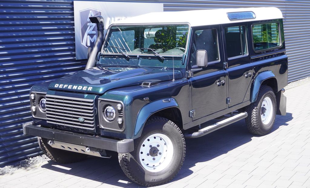 Land Rover DEFENDER 2.2 TD4 110 STATION WAGON BRITISH GREEN