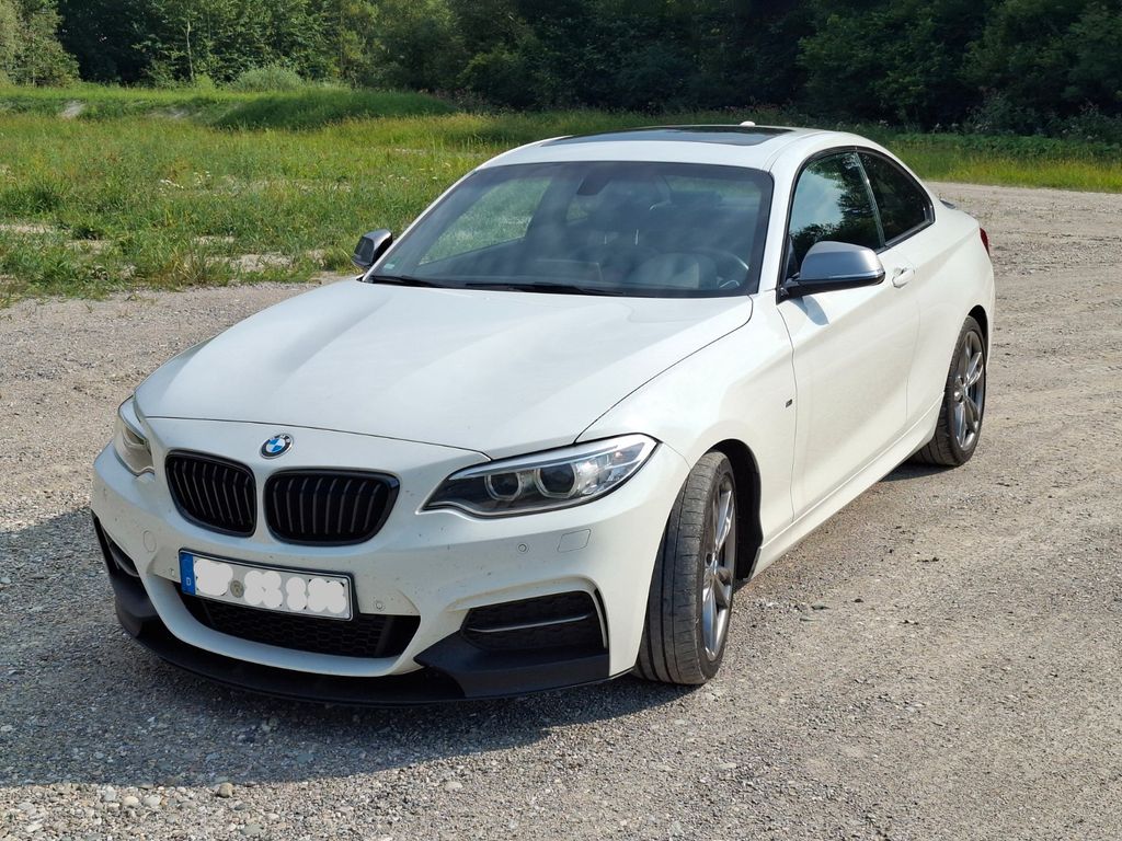 Bild des Angebotes BMW M235i xDrive Coupé - Navi, Xenon, Harman/Kardon