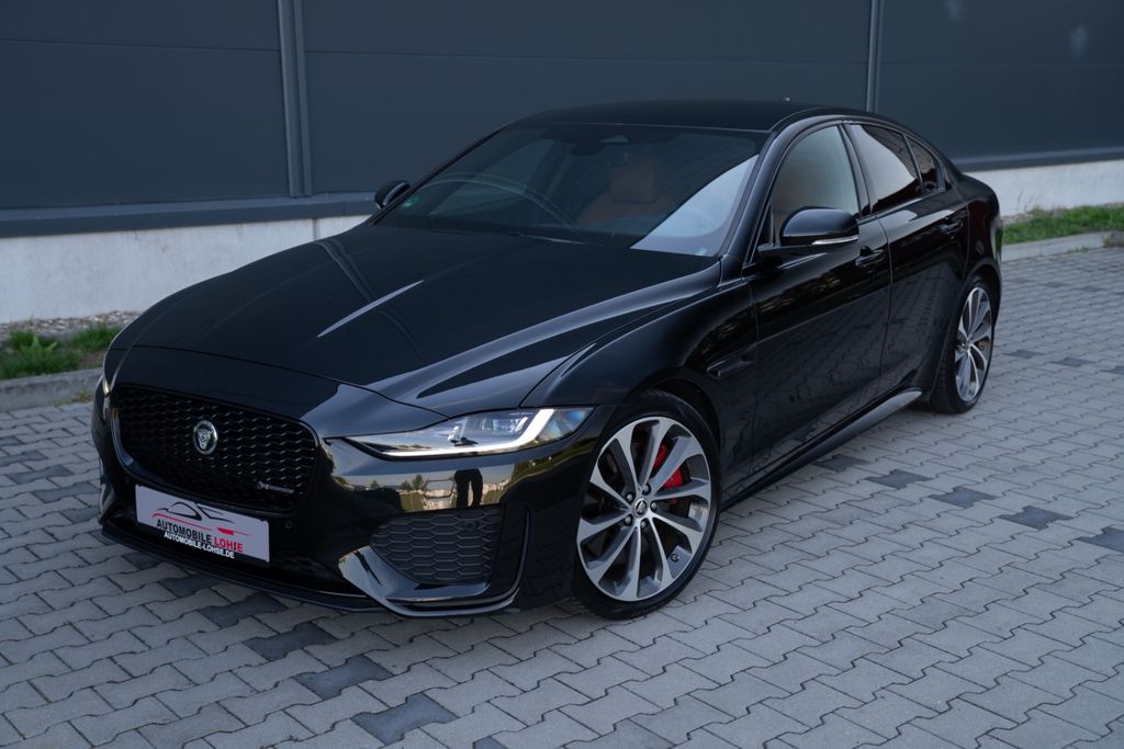 Jaguar XE R-Dynamic SE*BLACK PAKET*sAHK*LED*ACC