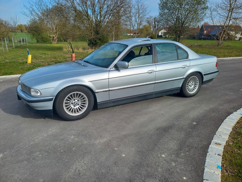 Bild des Angebotes BMW 728i A 7er e38 originaler Zustand kein Rost TÜV