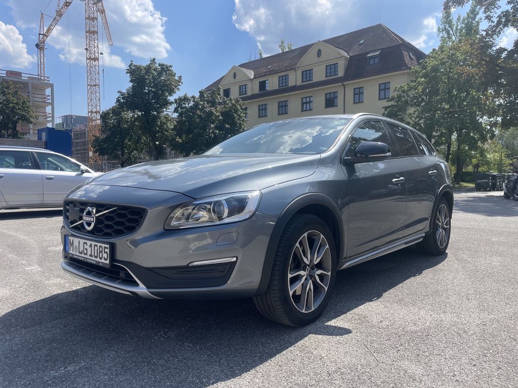 Bild des Angebotes Volvo V60 Cross Country D4 Geartronic Momentum Mom...