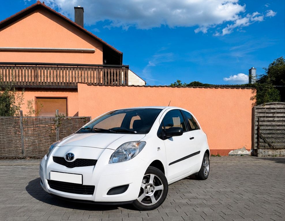 Bild des Angebotes Toyota Yaris  TÜV bis 2027 Top Zustand